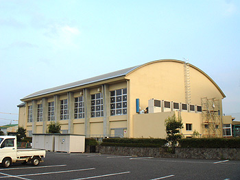 三重県津市　芸濃中学校
